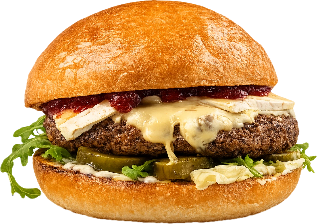 Handgemachter Brioche-Burger mit Bacon, Cheddar und Salat
